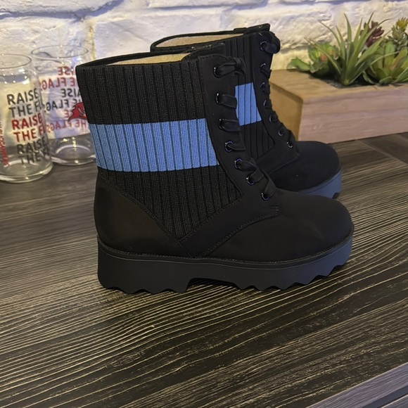 AEROSOLES Other - Aerosoles girls- sweater cuff boots